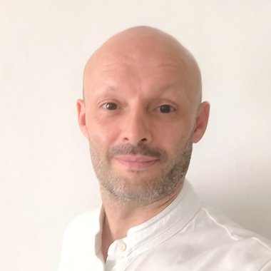 David W. - Freelance T Shirt Designer