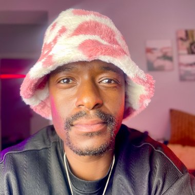 TK M. - Freelance Creative Producer