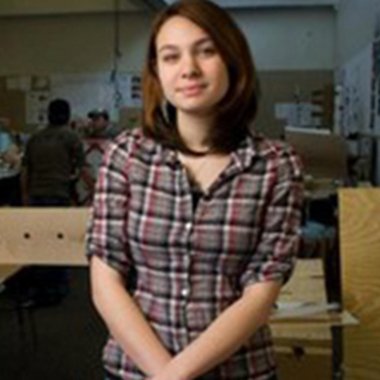 Annemarie W. - Freelance Graphic Designer