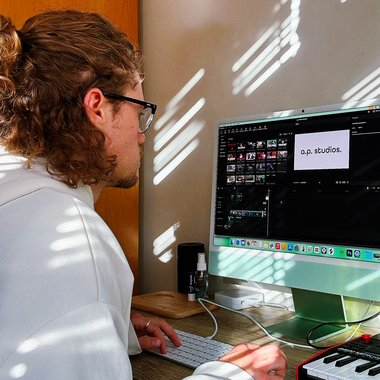 Adam P. - Freelance Graphic Designer