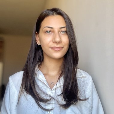Maya V. - Freelance Content Producer