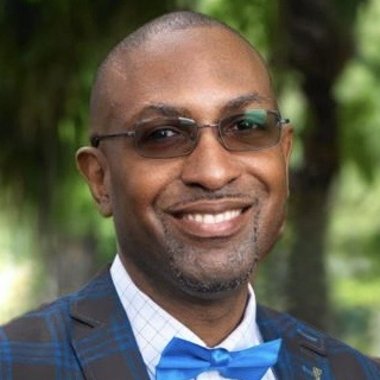 Michael L. - Freelance Film Producer
