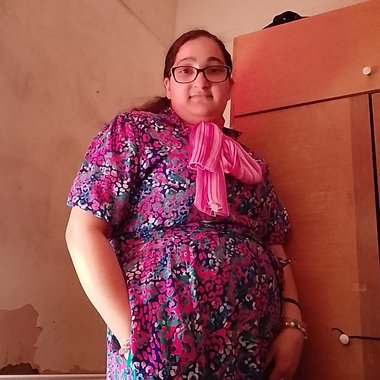 Alina S. - Freelance Writer