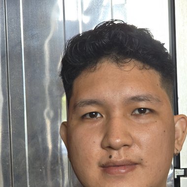 Earl V. - Freelance App Designer