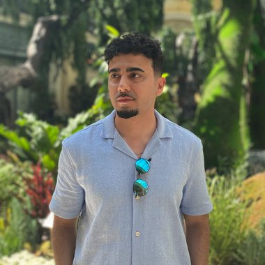 Ahmed J. - Freelance Graphic Designer
