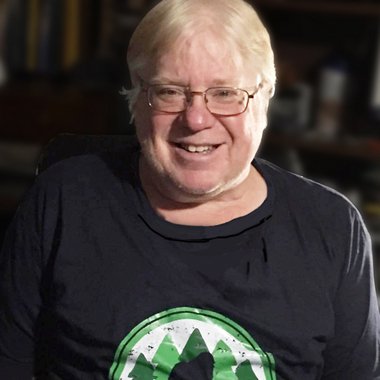 Ken H. - Freelance Graphic Designer