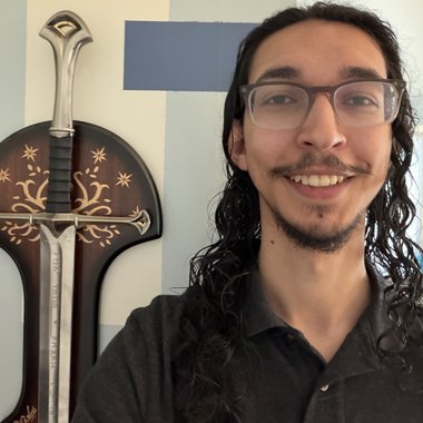 Darwin L. - Freelance Writer