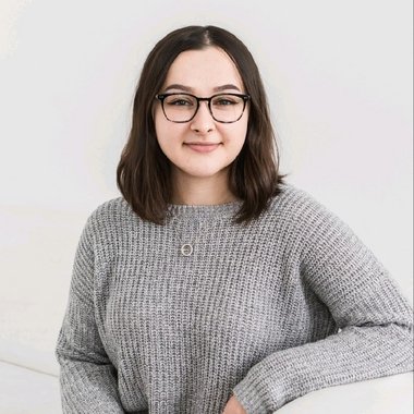 Noelle S. - Freelance Brand Designer