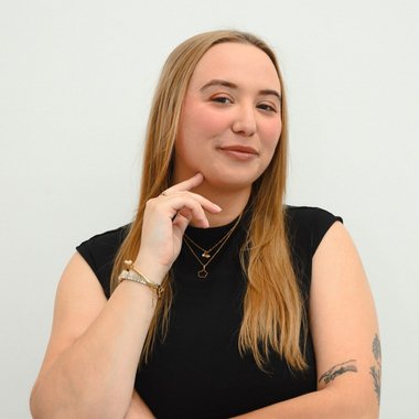 Shelley K. - Freelance Content Producer