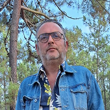 Vasco T. - Freelance Graphic Designer