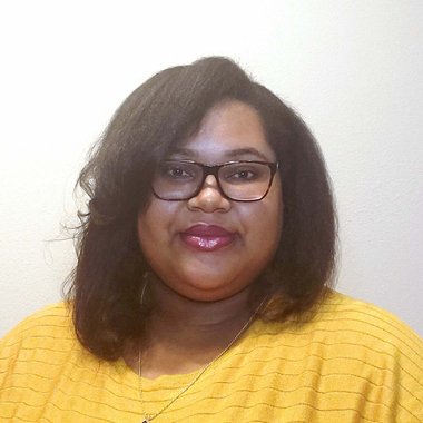 Danielle P. - Freelance Designer