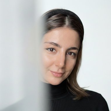 Sahar G. - Freelance Logo Designer