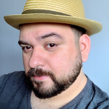 Hibrido - Freelance Film Producer
