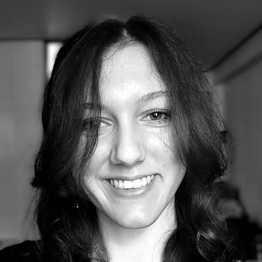 Jasmin P. - Freelance Logo Designer