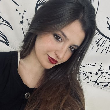 MARTINA S. - Freelance Co Writer