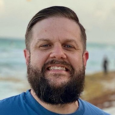 Tommy W. - Freelance T Shirt Designer