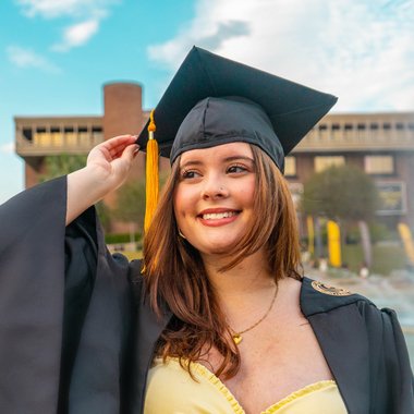 aileendelg03 - Freelance Writer