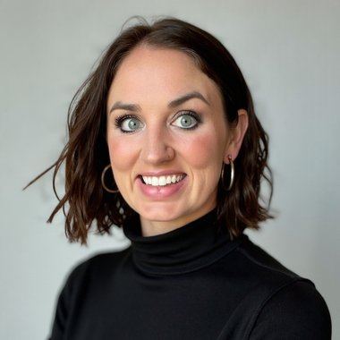 Erin H. - Freelance Social Media Manager