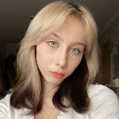 Polina M. - Freelance Video Editor