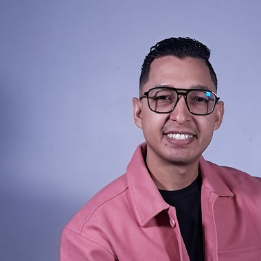 ETNI C. - Freelance Content Creator