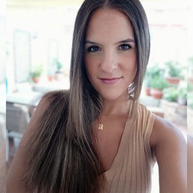 Fátima R. - Freelance Designer