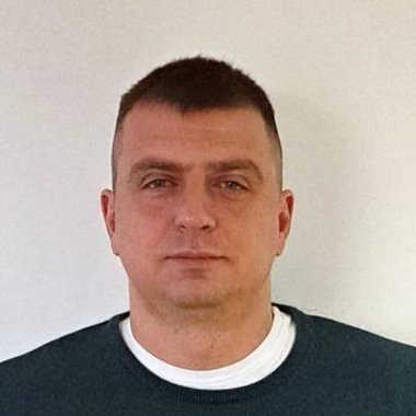 Milan J. - Freelance Presentation Designer