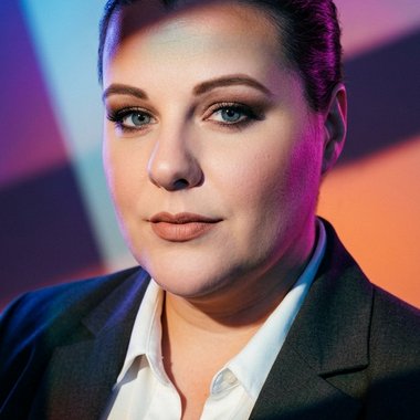 Theresa M. - Freelance Web Developer