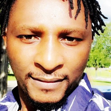 Idris L. - Freelance Developer