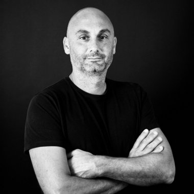 Robert T. - Freelance Brand Designer