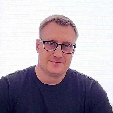 Ivan Y. - Freelance Web Designer