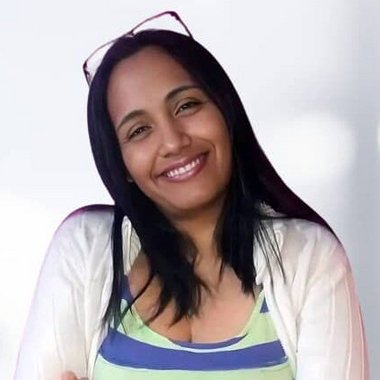 ALEXANDRA R. - Freelance Web Developer