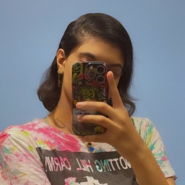 SOPHIA M. - Freelance Video Editor