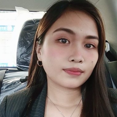 Joyce O. - Freelance Graphic Designer