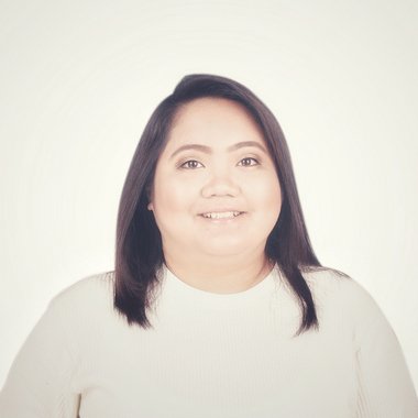 Jo M. - Freelance Graphic Designer