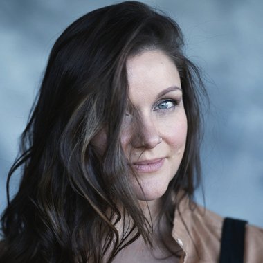 Suzanne D. - Freelance Designer
