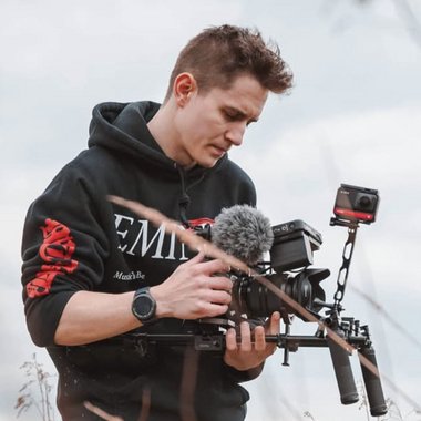 LukaHrv - Freelance Videographer
