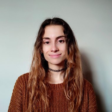 Laura G. - Freelance Brand Designer