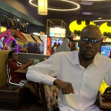 akinremi s. - Freelance Filmmaker