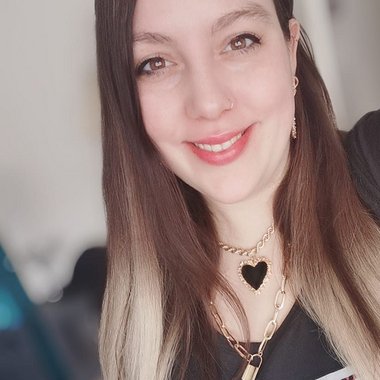 Victoria P. - Freelance Video Editor
