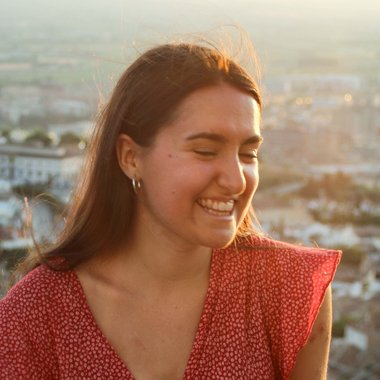 Ruby T. - Freelance Videographer