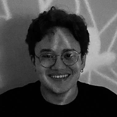 Andres T. - Freelance Graphic Designer