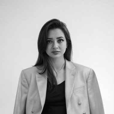 Viktoria B. - Freelance Marketing Strategist