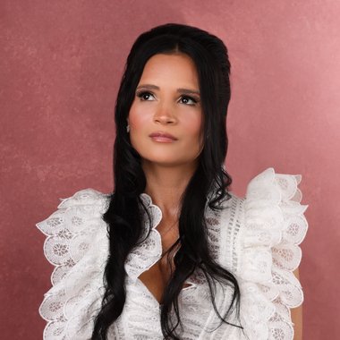 Kahli M. - Freelance Singer