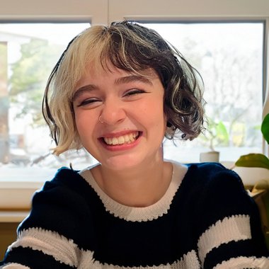 MabelZ - Freelance Brand Designer