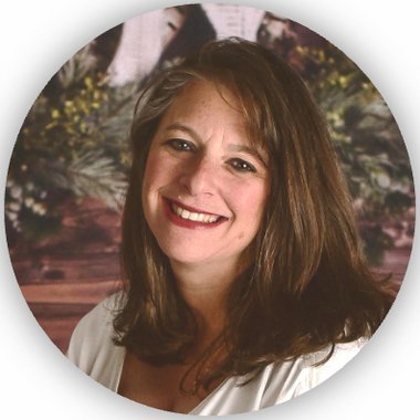 Amy S. - Freelance Brand Designer