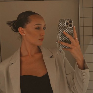 Angelika - Freelance Content Creator