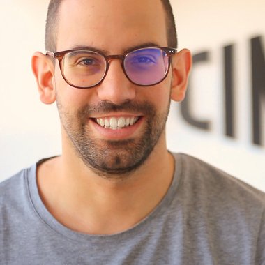 Mário F. - Freelance Graphic Designer