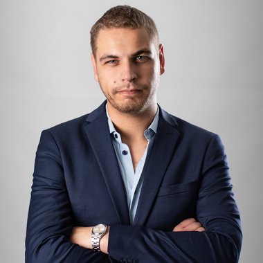 Marcus B. - Freelance Web Developer