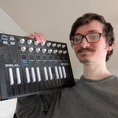 MasterMoes - Freelance Music Producer