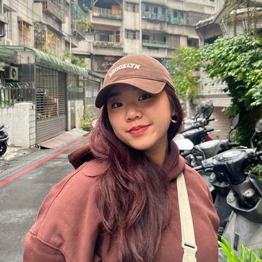 sonyachiang - Freelance Graphic Designer